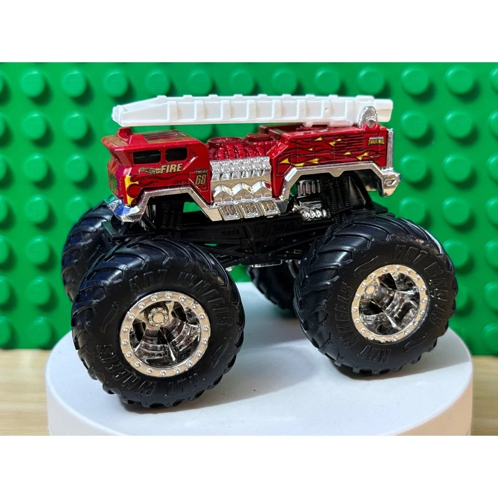 Hot Wheels Monster Trucks 5-Alarm Fire Truck Red Engine 68 Diecast 1:64 Scale